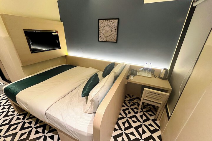 Room 20 of 48