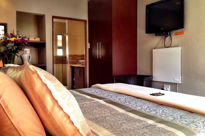 Room 7 of 37