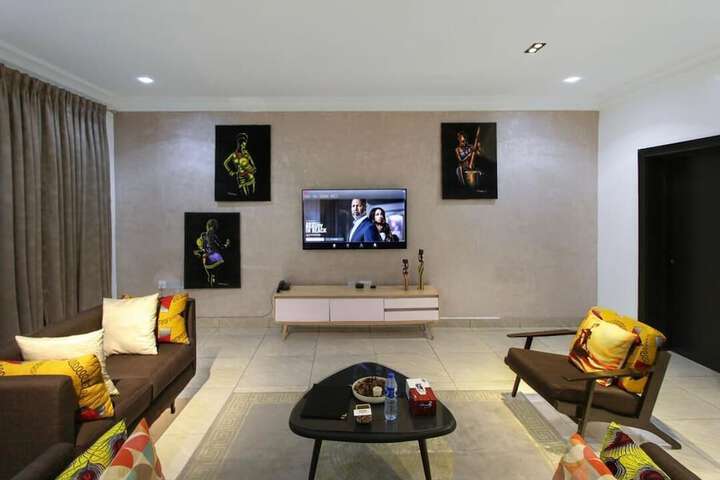 Room 22 of 37