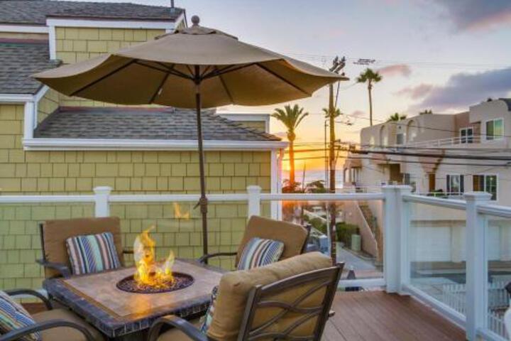 Roxy Beach House 4 Villa in San Diego, CA