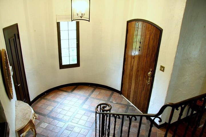 Hotel Interior 27 of 33