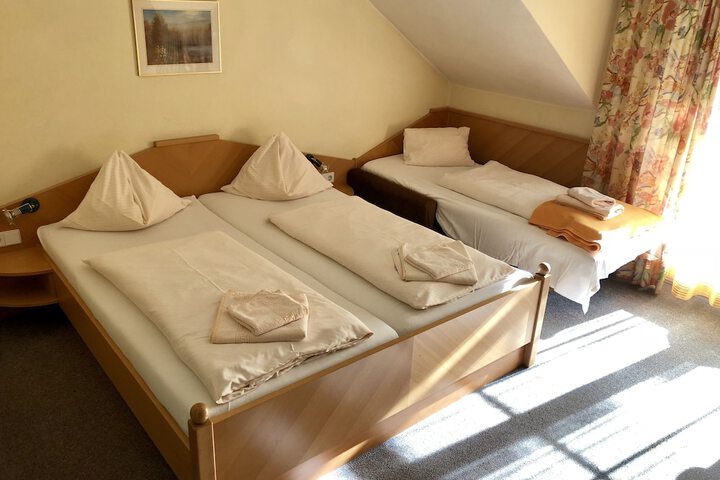Room 7 of 43