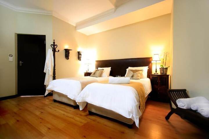 Room 12 of 61