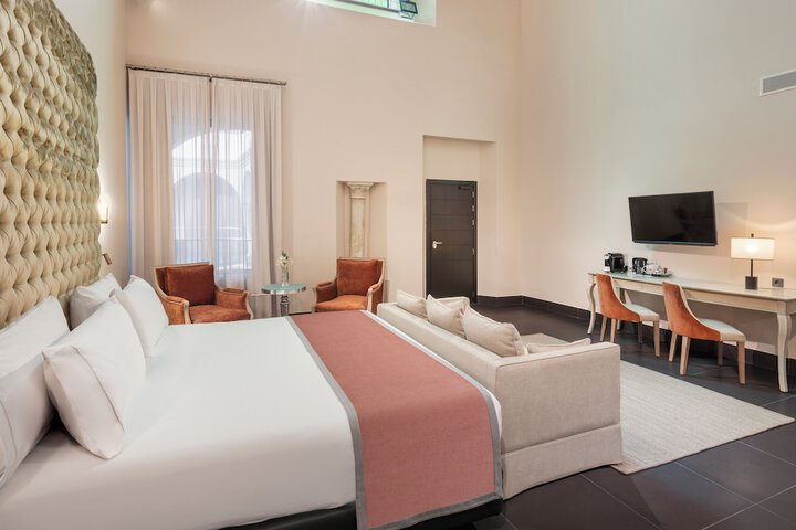 Room 20 of 53