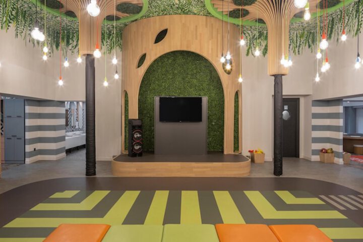 Hotel Interior 198 of 417