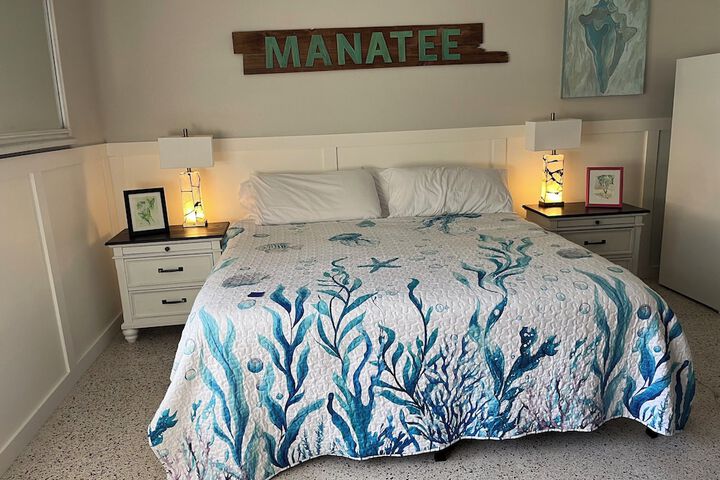 Room 4 of 86
