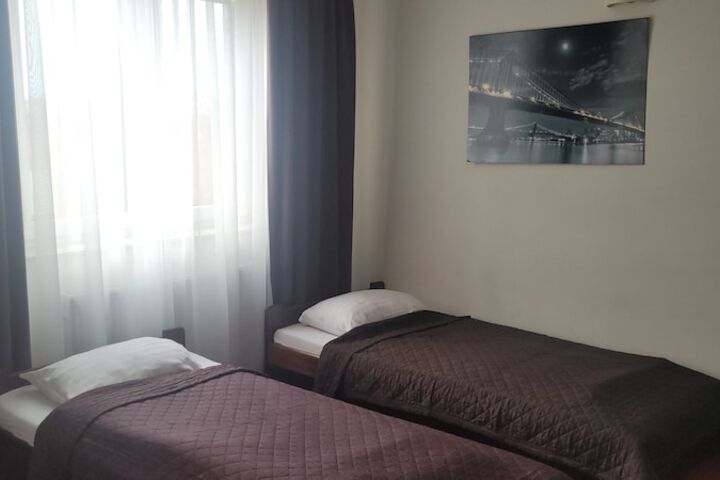 Room 7 of 41