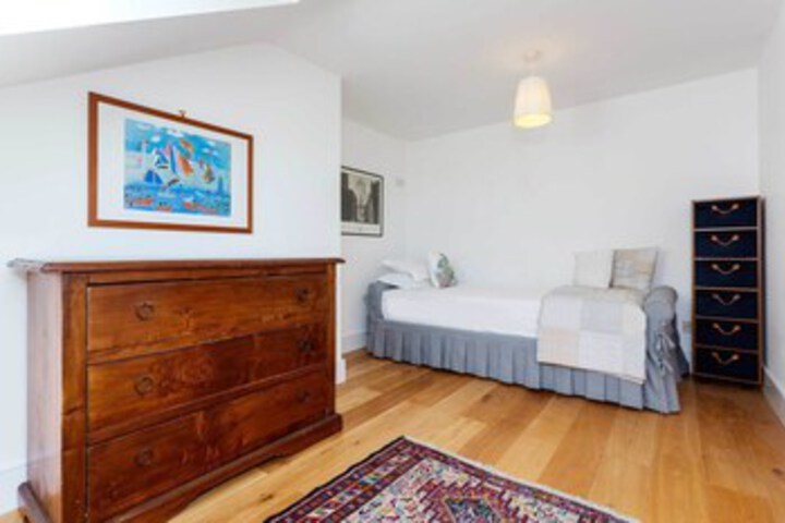 Room 14 of 21