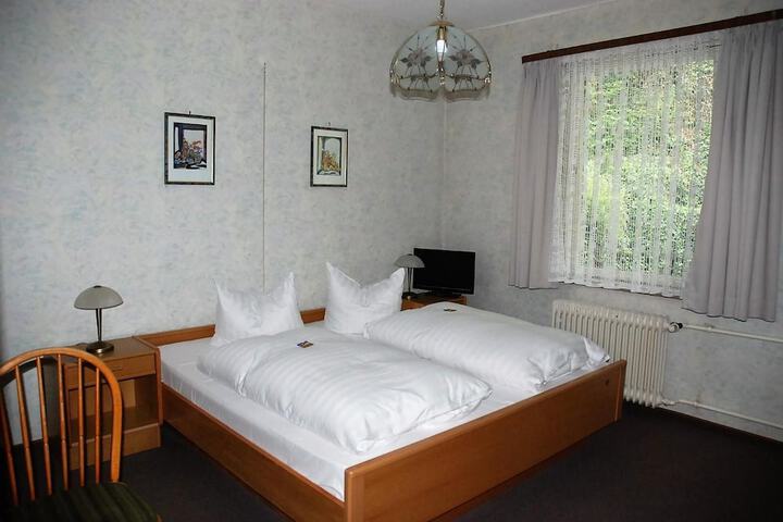 Room 16 of 56
