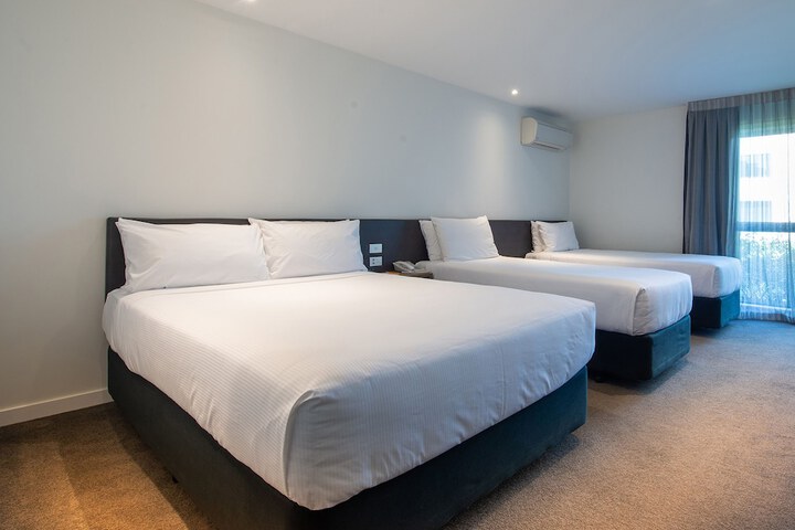 Room 11 of 68