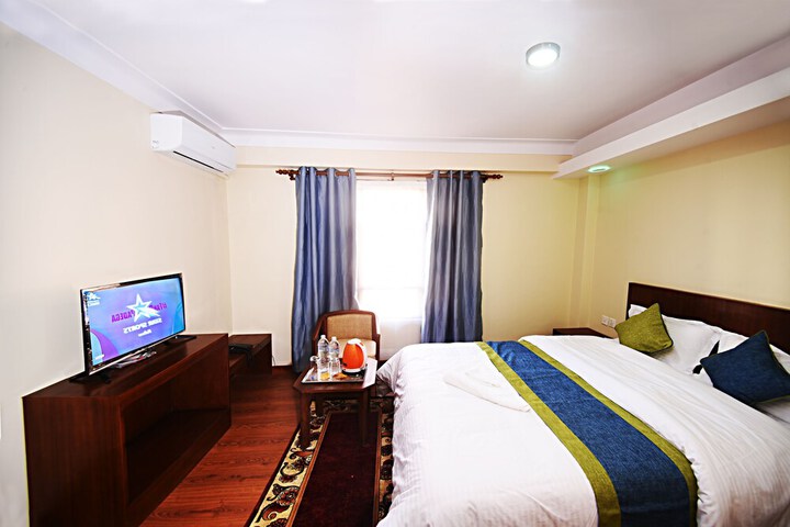 Room 8 of 29