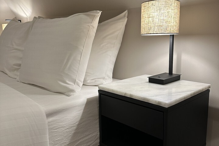 Room 34 of 132
