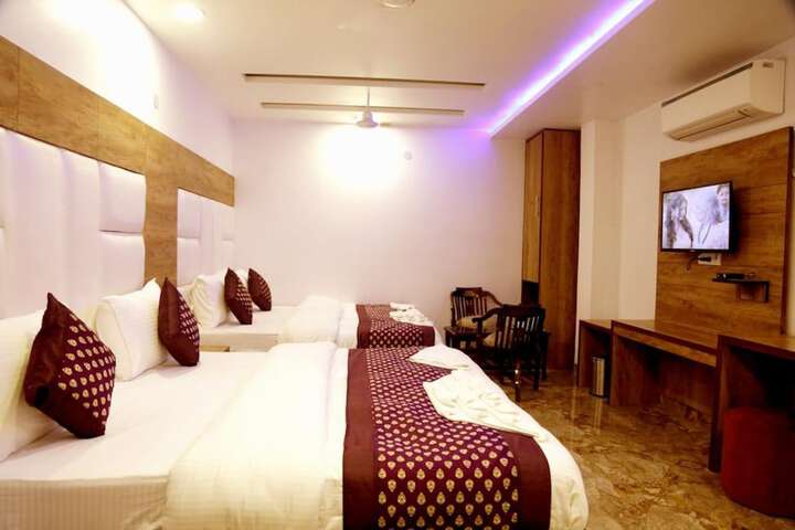 Room 21 of 30