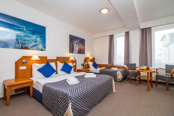 Room 16 of 59