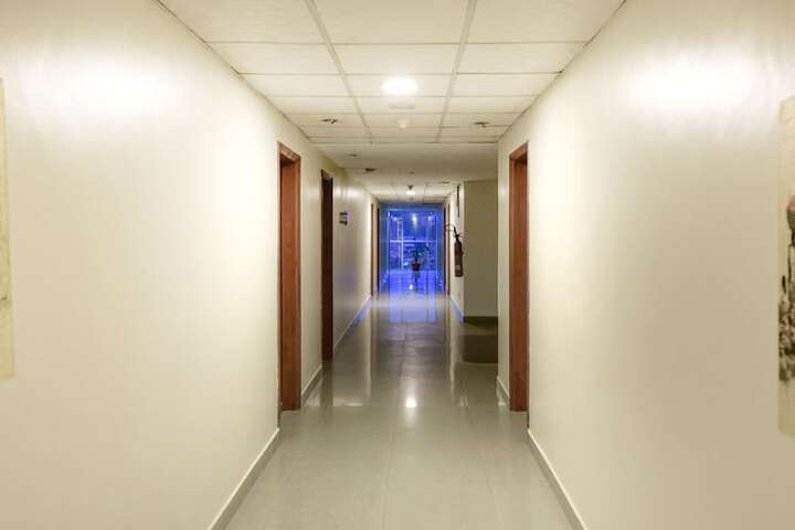 Ballroom/Hall 33 of 37