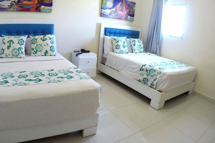 Room 6 of 35