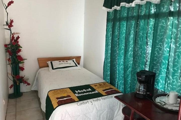 Room 8 of 68