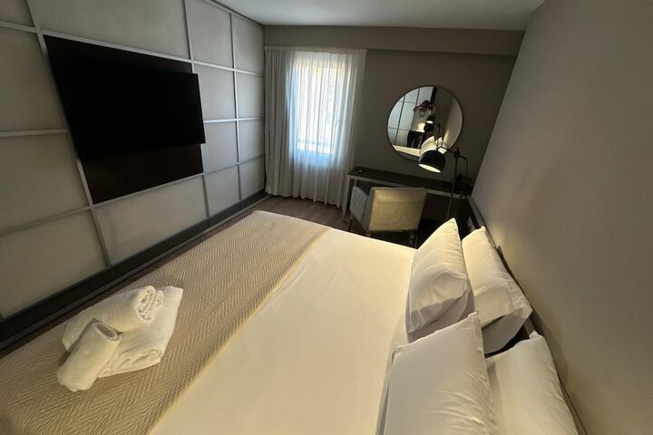 Room 29 of 53