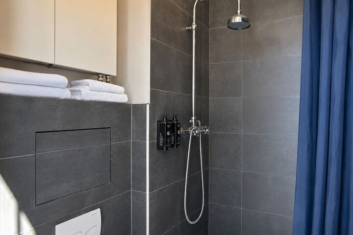 Room 34 of 88