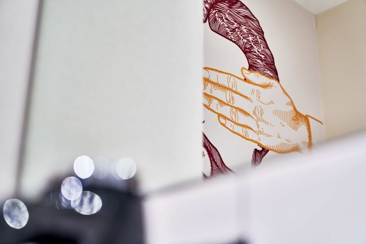 Room 28 of 40