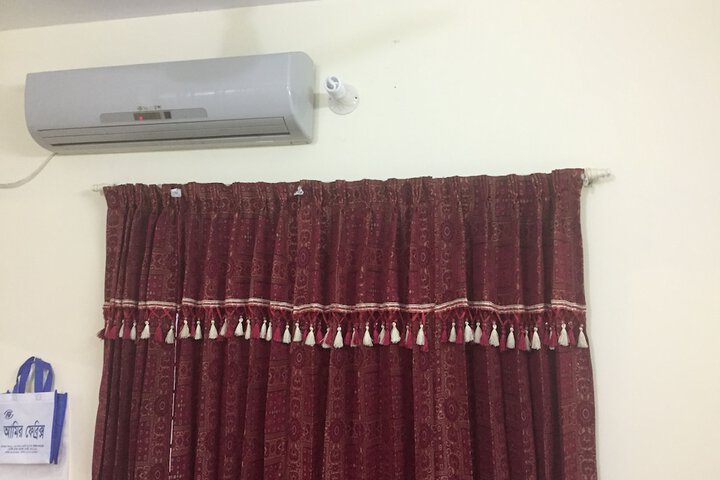 Room 9 of 10