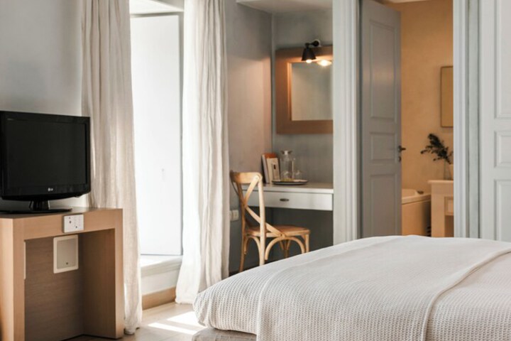 Room 10 of 78