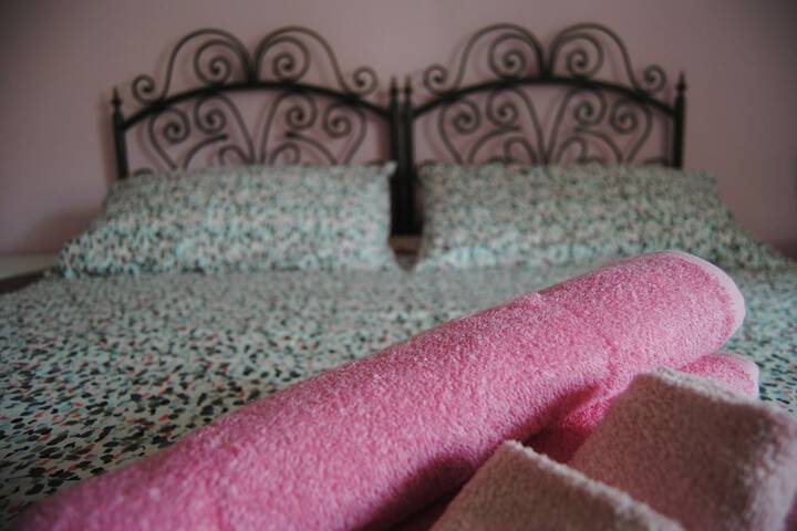 Room 8 of 24
