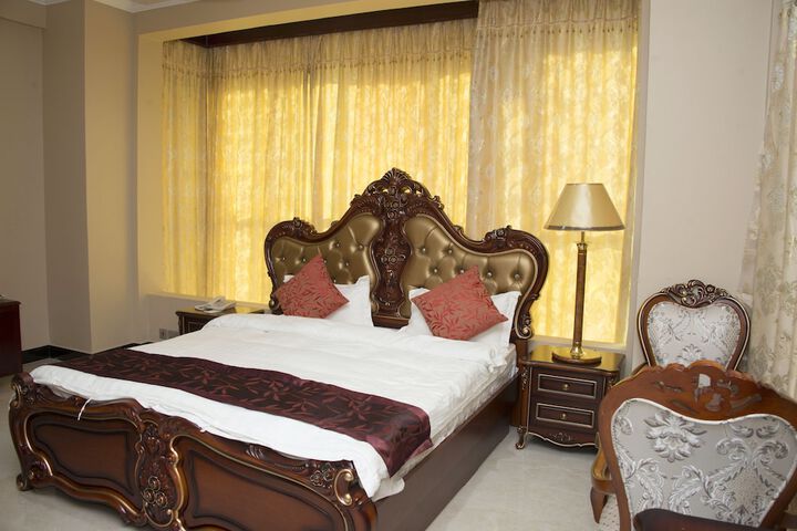 Room 5 of 23