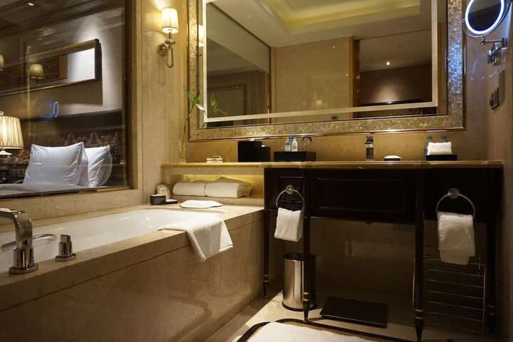 Room 20 of 45