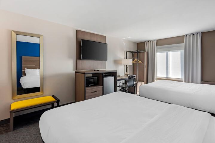 Room 5 of 31