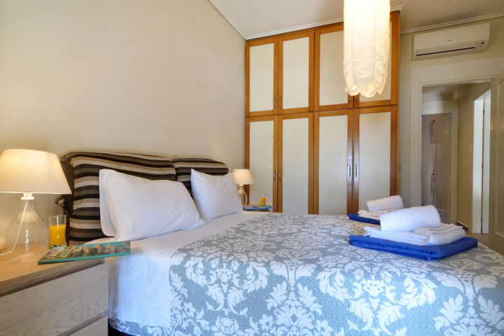 Room 3 of 12