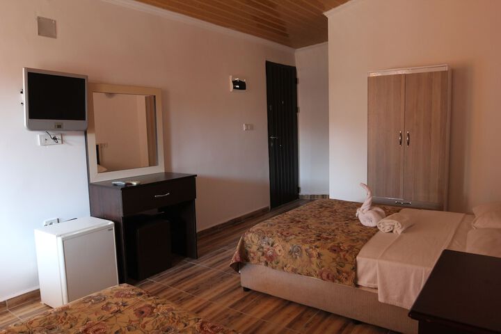 Room 6 of 57