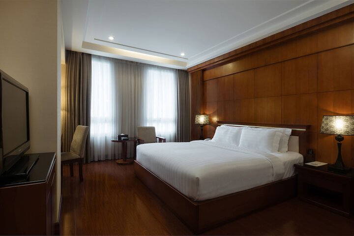 Room 11 of 52