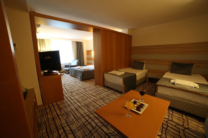 Room 16 of 58