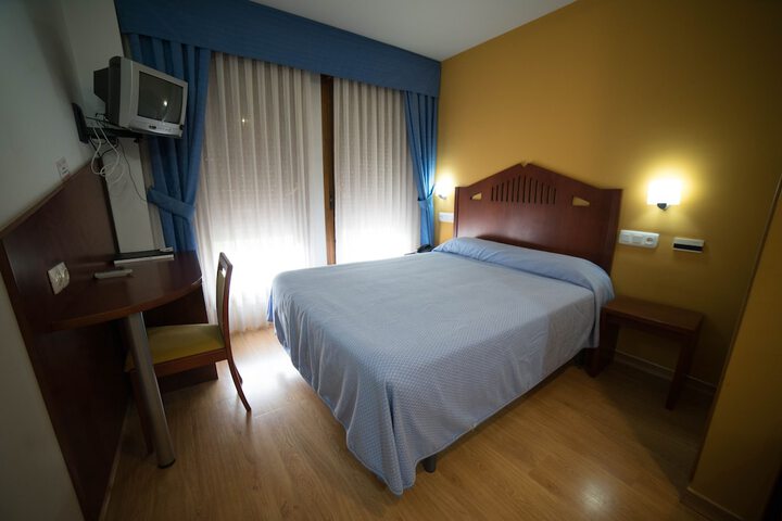 Room 21 of 37