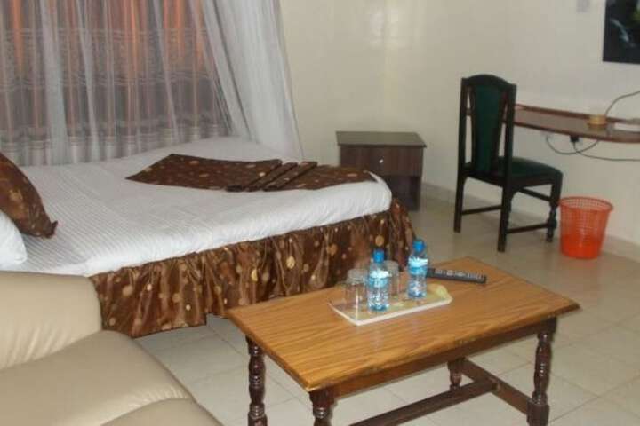 Room 3 of 17