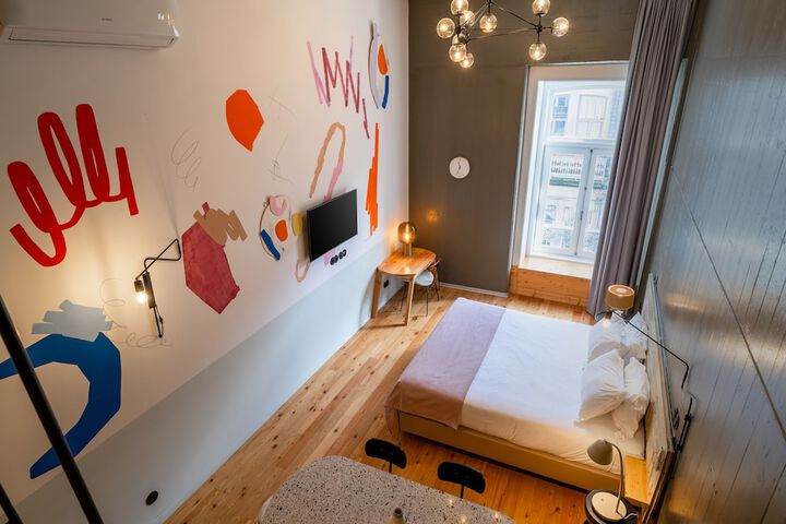 Room 18 of 74