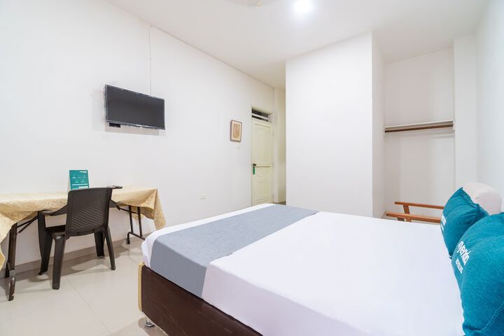 Room 14 of 16