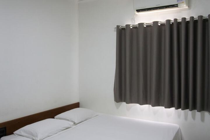 Room 89 of 183
