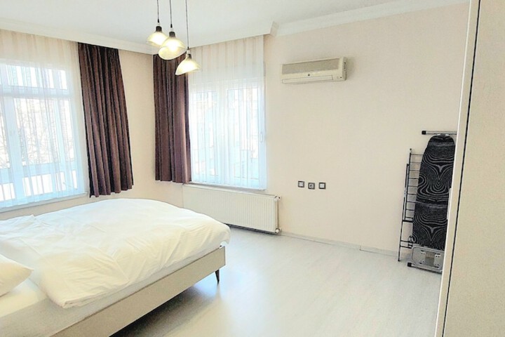 Room 46 of 271