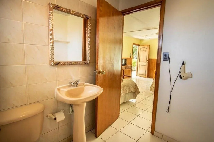 Room 7 of 15