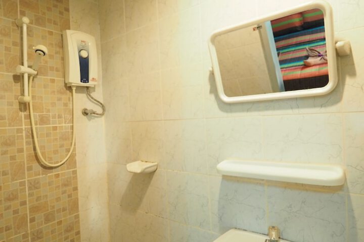 Room 20 of 32