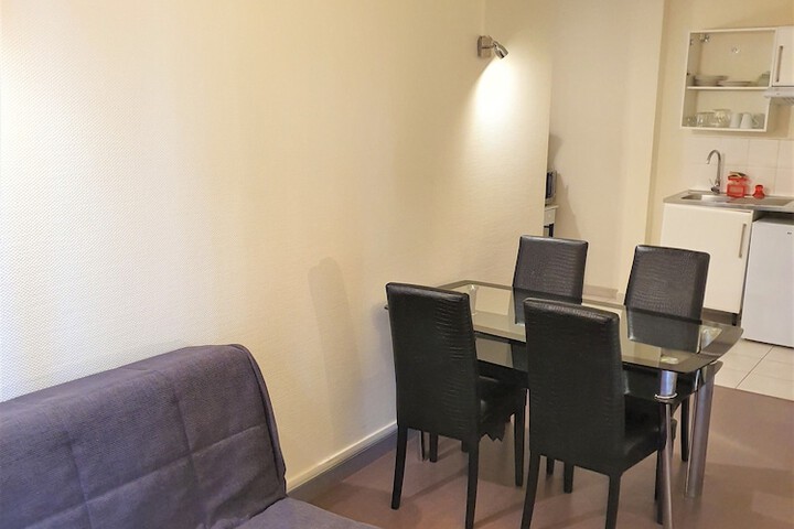 Room 12 of 29