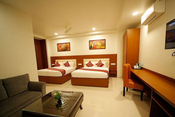 Room 25 of 61