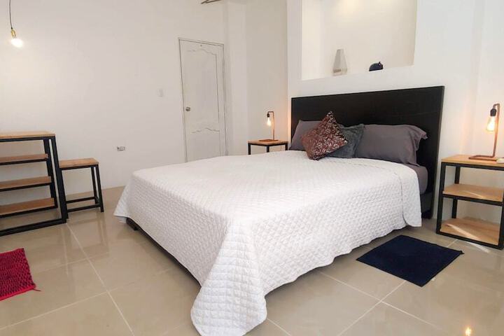 PEPES HOUSE GUAYAQUIL