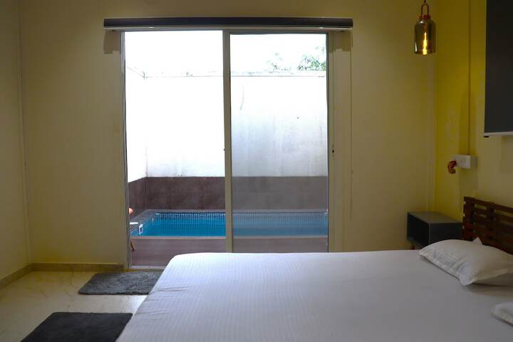 Room 21 of 79