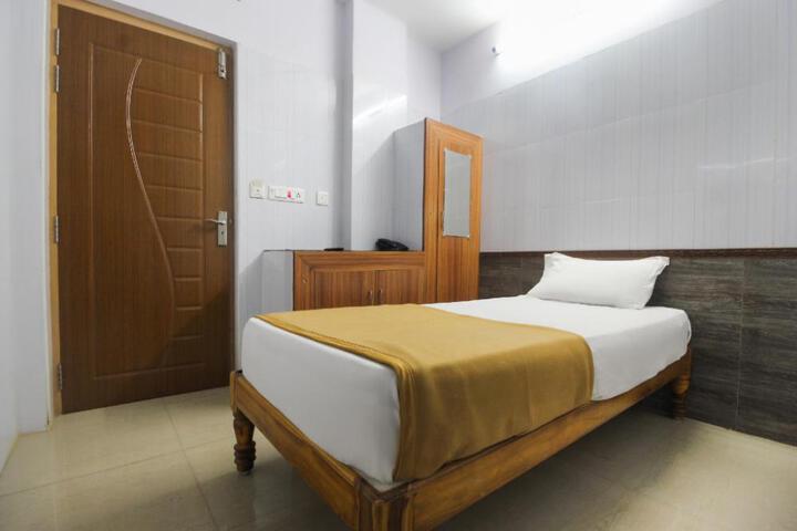 Hotel O Jks Deluxe Lodge