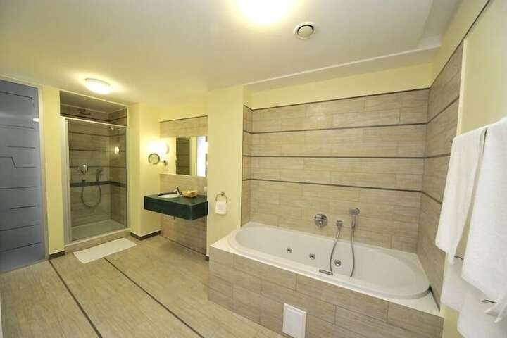 Bath Photo