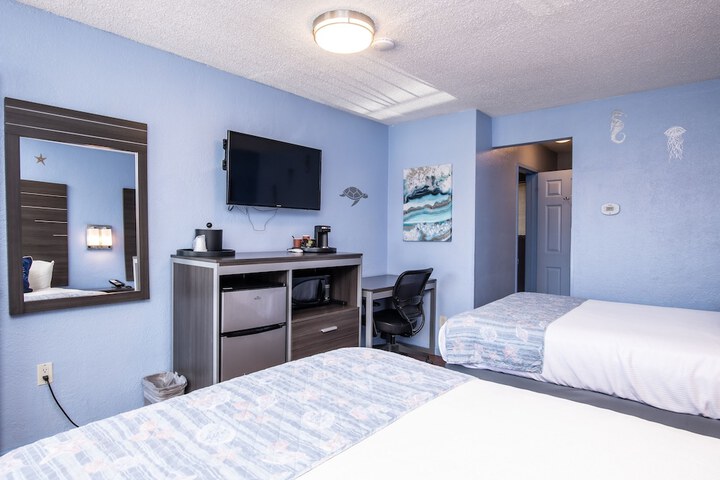 2 Double Beds (9 of 26)