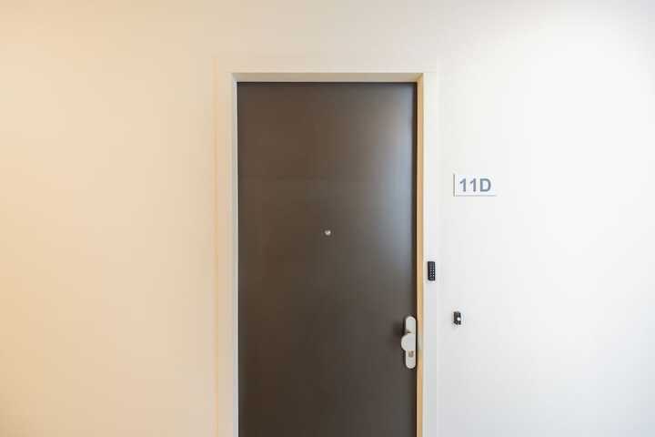Room 76 of 82